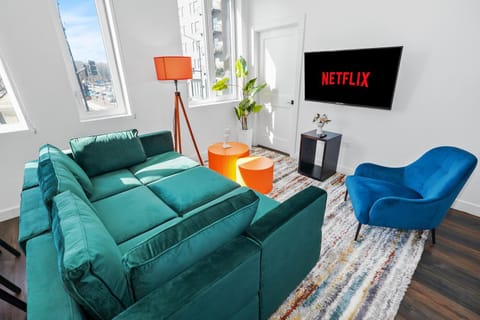 Stylish 4BR South Loop Stay Near McCormick Plaza Apartment in South Loop