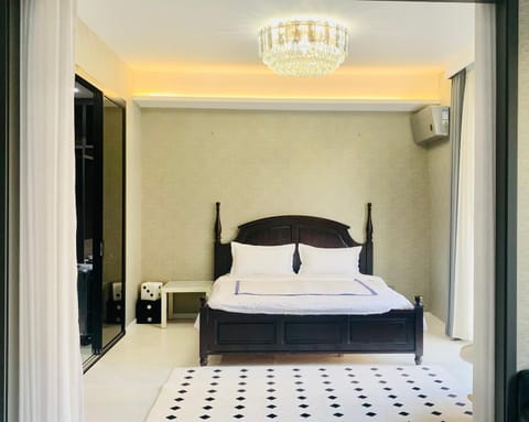 Bedroom, wardrobe