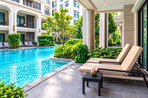 Balcony/Terrace, Pool view