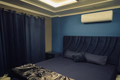 Bed, Bedroom, air conditioner, air conditioner