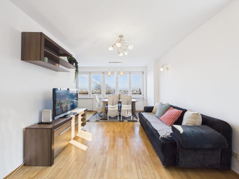 Communal lounge/ TV room, Living room