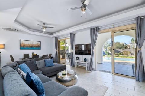 Villa Cap St George - Ihre private Traumvilla am Meer House in Peyia