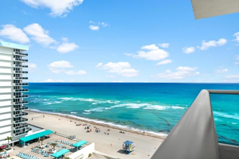View (from property/room), Balcony/Terrace, Beach, Sea view