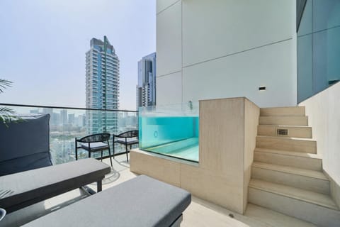 Balcony/Terrace, Swimming pool