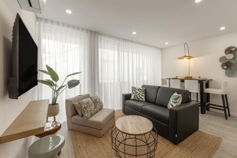 TV and multimedia, Living room, Dining area