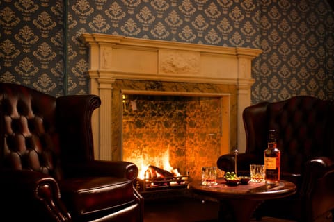 Winter, Lounge or bar