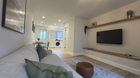 Communal lounge/ TV room, Living room