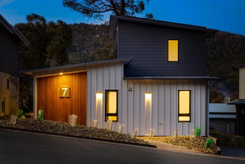 Property building, Night