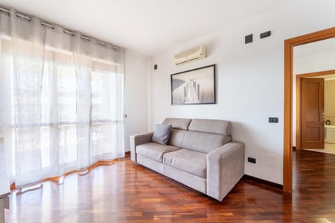 Living room, air conditioner