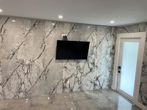 Waterfront ocean House Hollywood Hard Rock airport Villa in Dania Beach