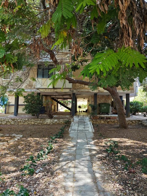 Facade/entrance, Natural landscape