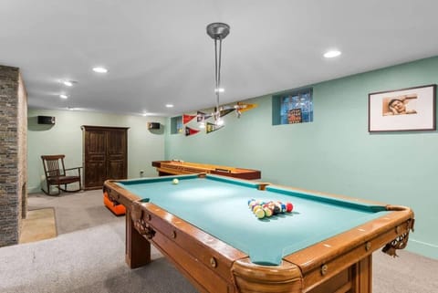 Mid Century Beauty with Huge Sunny Porch House in New Buffalo