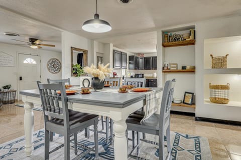 Fully Renovated, Near NMSU! Convenient Family Home House in Las Cruces