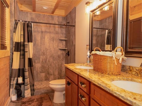 WagonTrail Cabin Cabin in Hot Springs