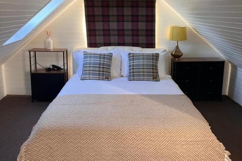 Bed, Photo of the whole room, Bedroom, furniture