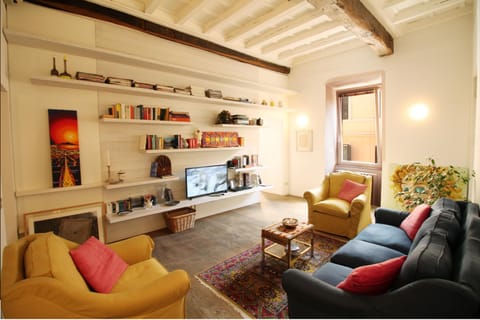 Communal lounge/ TV room, Living room