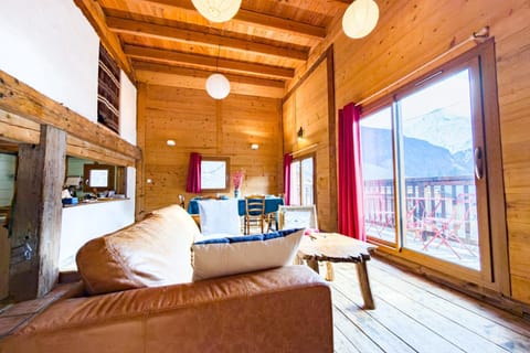 Apartment near the slopes in Servoz Apartment in Les Houches