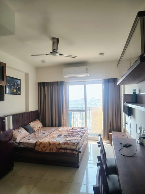 Bed, Balcony/Terrace, Bedroom