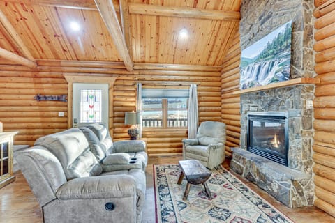 Walk to Main St! Modern Sturgis Cabin with Yard Cabin in Sturgis