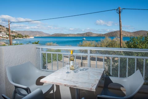 Elounda Manos Apartments Apartment in Elounda