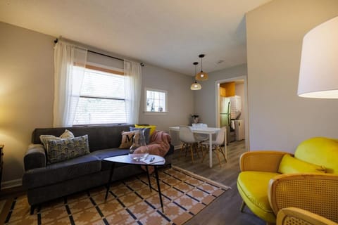 Decatur Modern Haven King Bed Apartment in Decatur