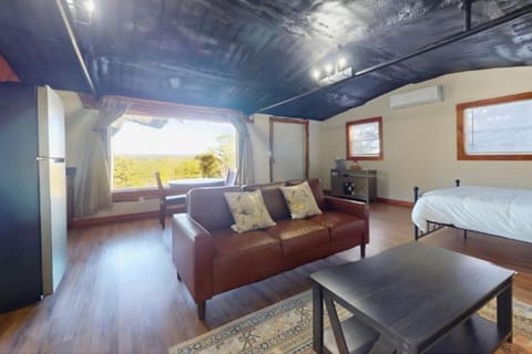 Turner Escape Cabin 1 Cabin in Davis