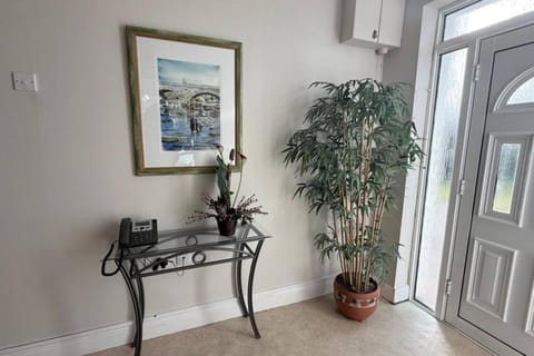 Greenway Riverside House - Cahersiveen House in County Kerry