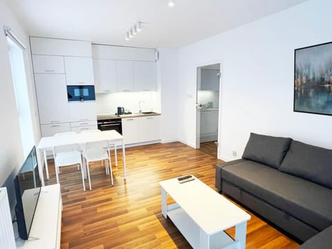 Kitchen or kitchenette, Photo of the whole room, dishwasher