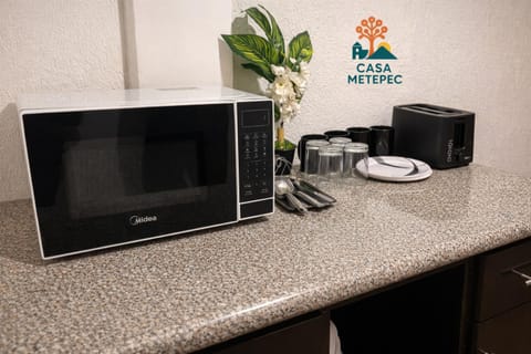 Casa Metepec - Habitaciones Privadas Bed and Breakfast in Toluca