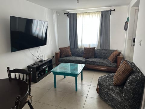 Communal lounge/ TV room, TV and multimedia, Living room