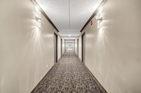 Carlton Inn O'Hare Hotel in Schaumburg