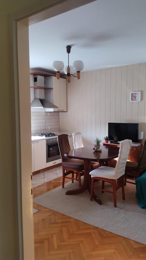 Kitchen or kitchenette, Living room, Dining area