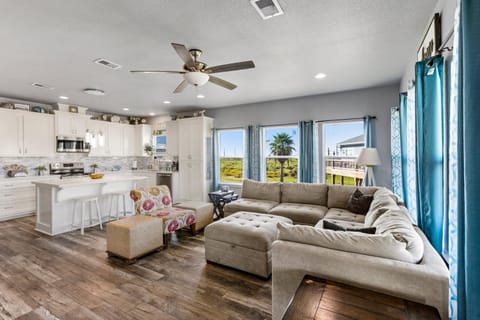 Steps to the Beach l Modern Interior House in Bolivar Peninsula