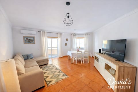 TV and multimedia, Living room, Dining area