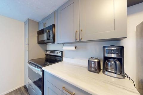 171-E - Madeira Beach Yacht Club House in Redington Beach