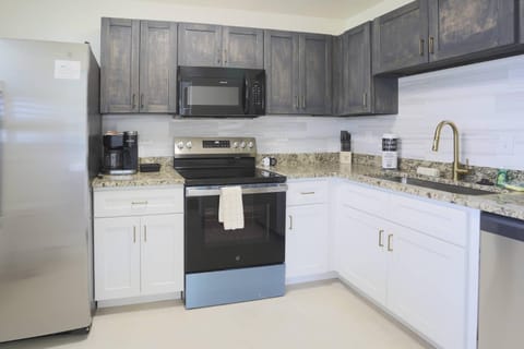 Silver Sands - The Sandcastle Collection House in Madeira Beach