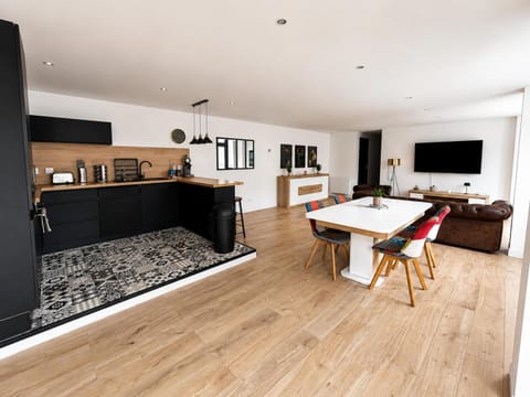 Living room, kitchen