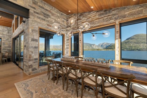 LP Lakefront House - Private Dock, 7000+ Square Feet of Space, Stunning Views, Impeccable Quality House in Grand Lake