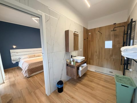 Bed, Bathroom, Bedroom, towels, wardrobe