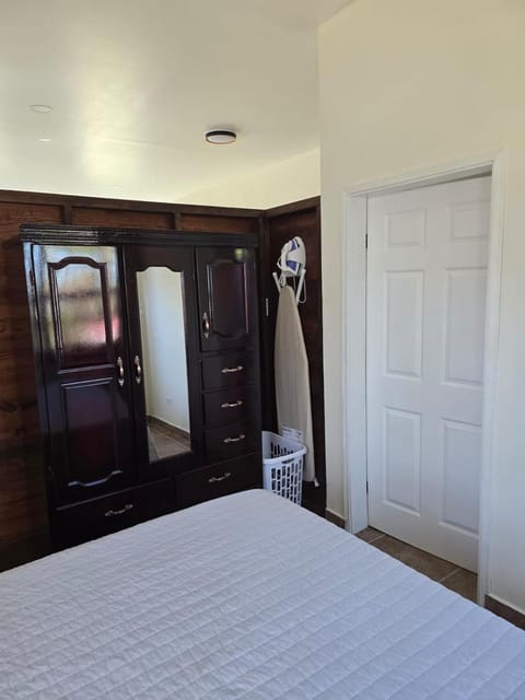 Cozy 1BR Apartment Near Downtown San Ignacio - WiFi, AC & designated work station Apartment in San Ignacio