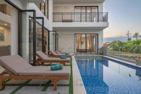 Zen Coliving Canggu Apartment in North Kuta