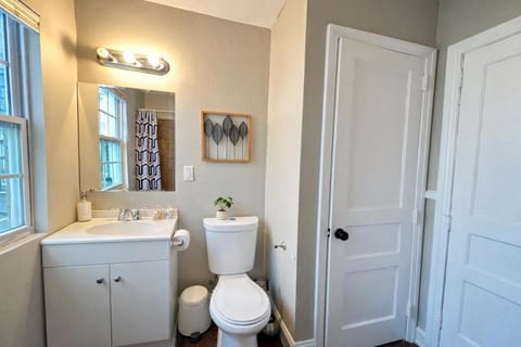 Central 1BR Birmingham Stay Near Downtown & UAB Apartment in Birmingham