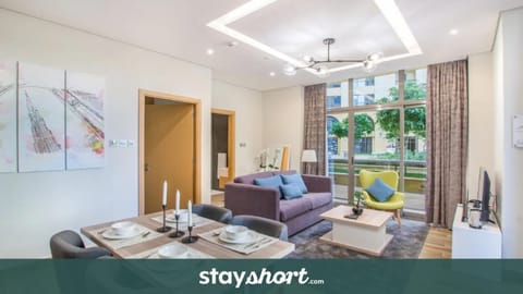 Free housekeeping visits during your stay - StayShort - Comfortable Marina 1BR Apartment for Families Apartment in Dubai