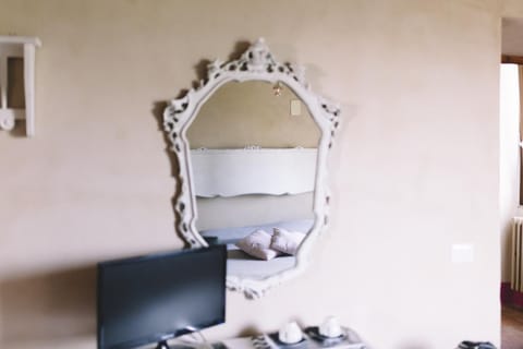 Tenuta di Vico Moricino Farm Stay in Abruzzo