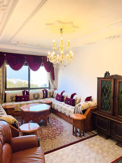 Living room, Decorative detail