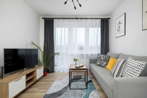 Communal lounge/ TV room, TV and multimedia, Living room, Seating area, Evening entertainment