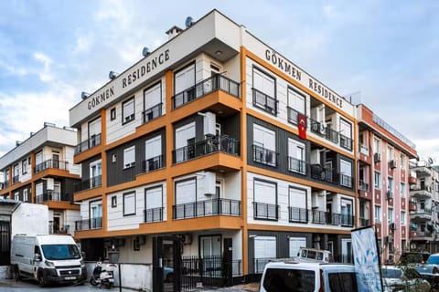 Property building, Day