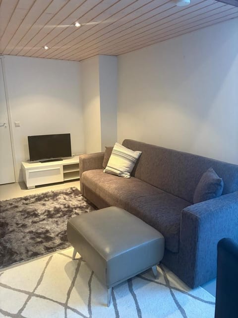 Modern Apartment nearby Subway station in Helsinki Apartment in Helsinki