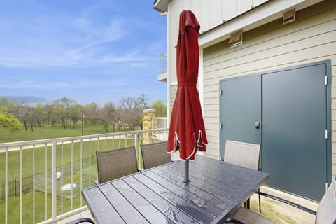 Premier brand new build penthouse condo on the Guadalupe River near Gruene House in New Braunfels