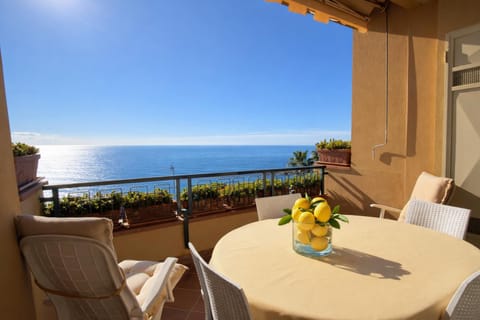 Patio, Day, Natural landscape, View (from property/room), Balcony/Terrace, Living room, Seating area, Dining area, Sea view